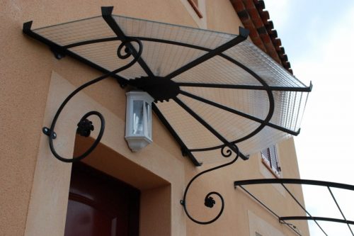 Marquise en fer forgé  demi lune sur mesure à Aix