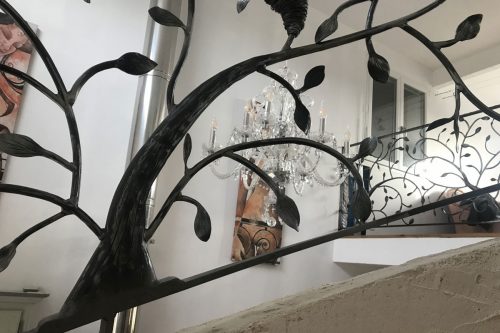 rampe escalier forgé feuille arbre installé pres de Troyes