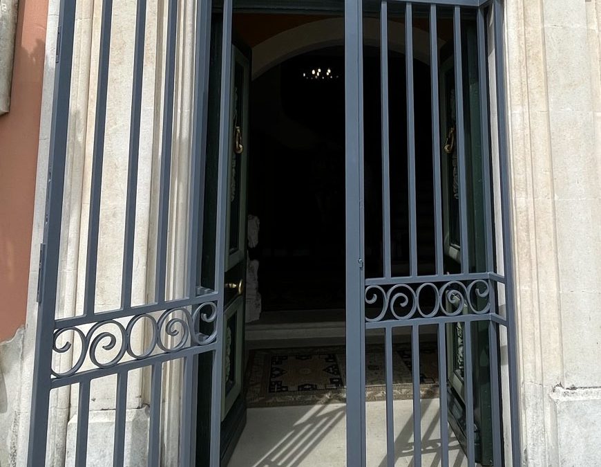 Grille en fer forgé sur mesure à Martigues
