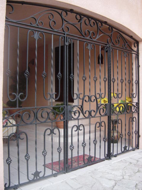 grille en fer forgé sur mesure