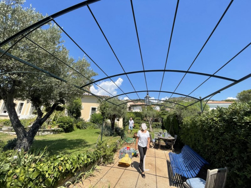 tonnelle en fer forgé sur mesure