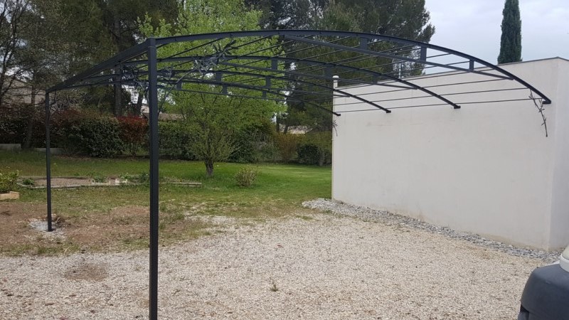 Abri 2 voitures en fer forgé Vaucluse