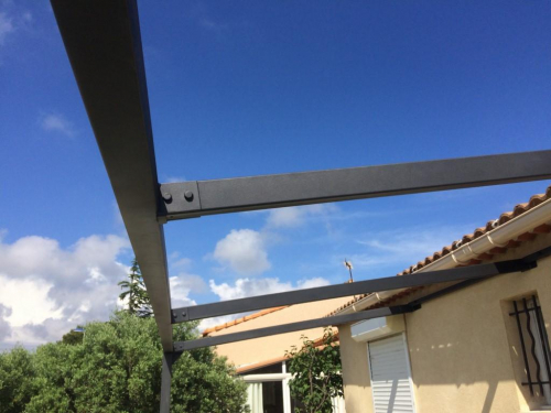 pergola contemporaine bioclimatique Sausset les Pins