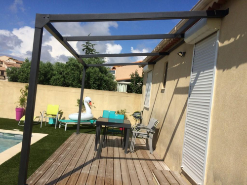 pergola contemporaine bioclimatique Sausset les Pins