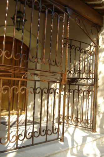 grille sécurité fer forgé sur mesure Martigues