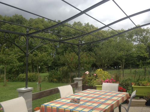 pergola en fer forgé sur mesure à Angers