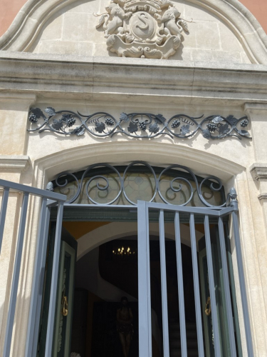 grille en fer forgé sur mesure à Martigues