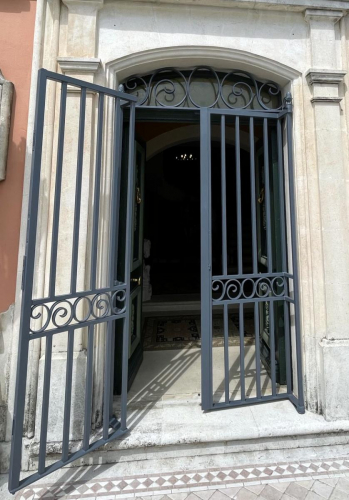 grille en fer forgé sur mesure à Martigues