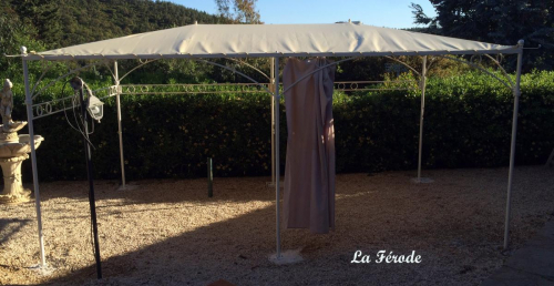 tonnelle fer forgé sur mesure à Bormes les Mimosas