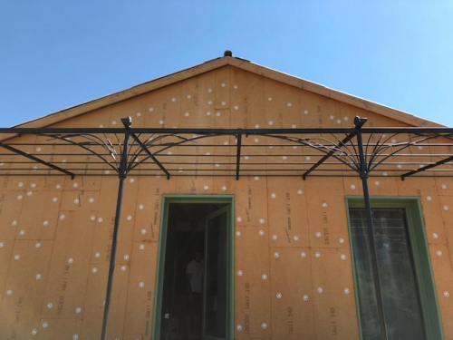 pergola fer forgé pour terrasse en bois Alpes de Haute Provence
