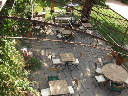 pergola pour terrasse plus de 5m profondeur pour gite en Dordogne