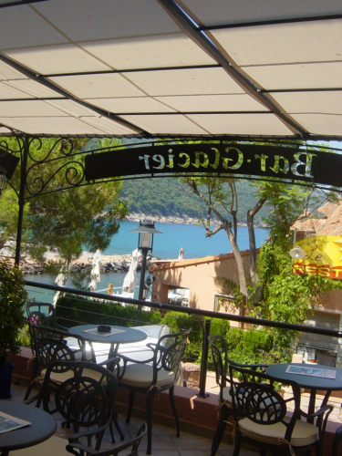 pergola sur mesure pour restaurant Corse