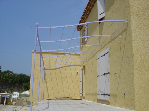 pergolas en fer forgé sur mesure à Martigues