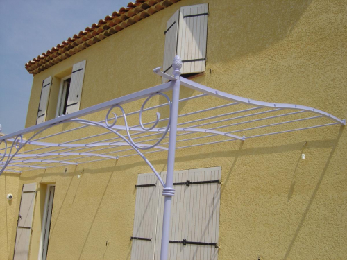 pergolas en fer forgé sur mesure à Martigues