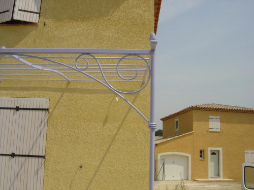 pergolas en fer forgé sur mesure à Martigues
