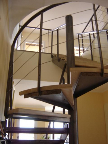 escalier métallique quart tournant à Istres