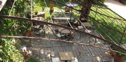 pergola pour terrasse plus de 5m profondeur pour gite en Dordogne