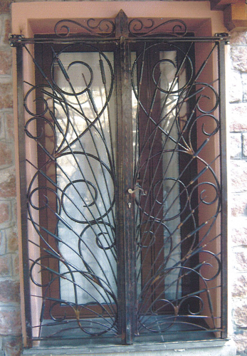 grille sécurité porte sur mesure  en Corse