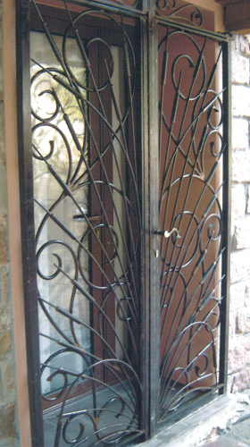 grille sécurité porte sur mesure  en Corse