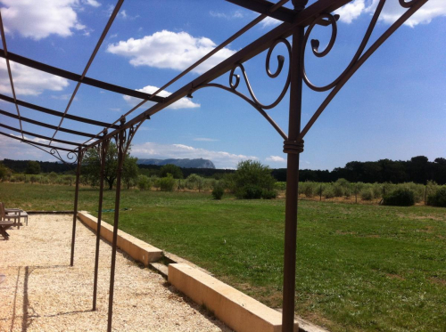 pergola fer forgé sur mesure pour grande terrasse Draguignan