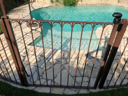 Garde-corps piscine fer forgé sur mesure à Istres