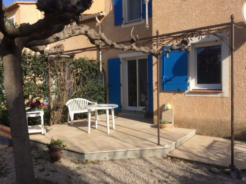 pergola fer forgé avec 2 largeurs différentes à avignon