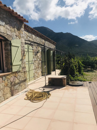 pergola fer forgé en Corse