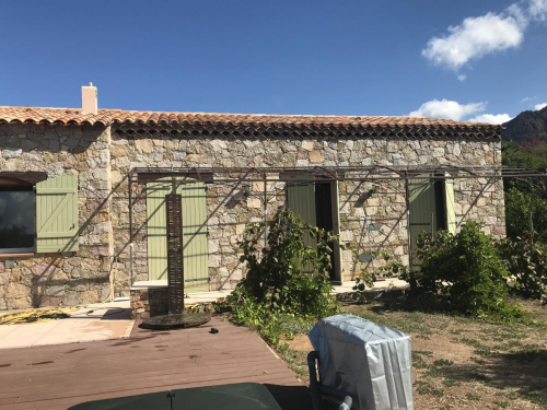 pergola fer forgé sur mesure en Corse